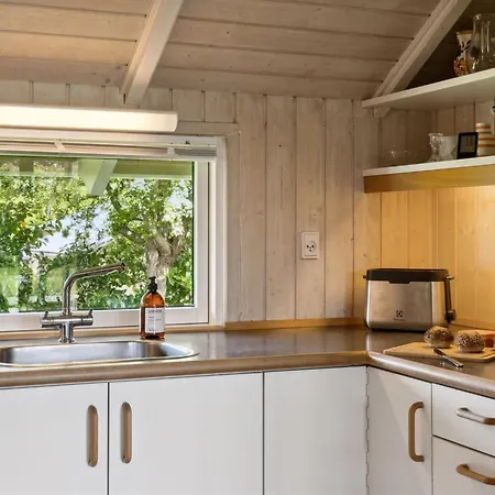 Holiday home Esther - 500m From The Sea In Se Jutland By Interhome *