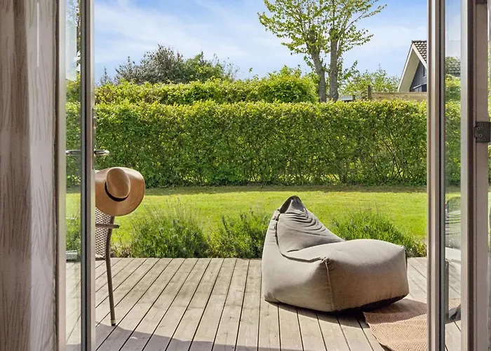 Esther - 500m From The Sea By Interhome *